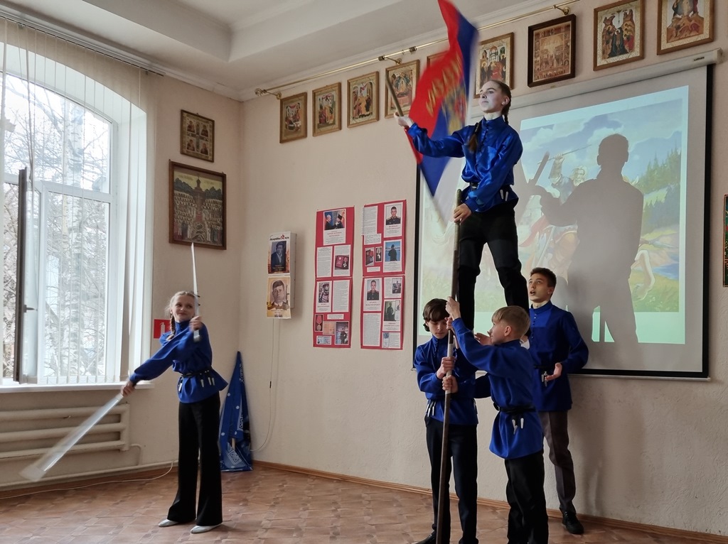 В Православной гимназии прошел праздник, посвященный Дню защитника Отечества